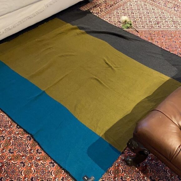 ASOS green blue and gray extra large scarf - Picture 2 of 4